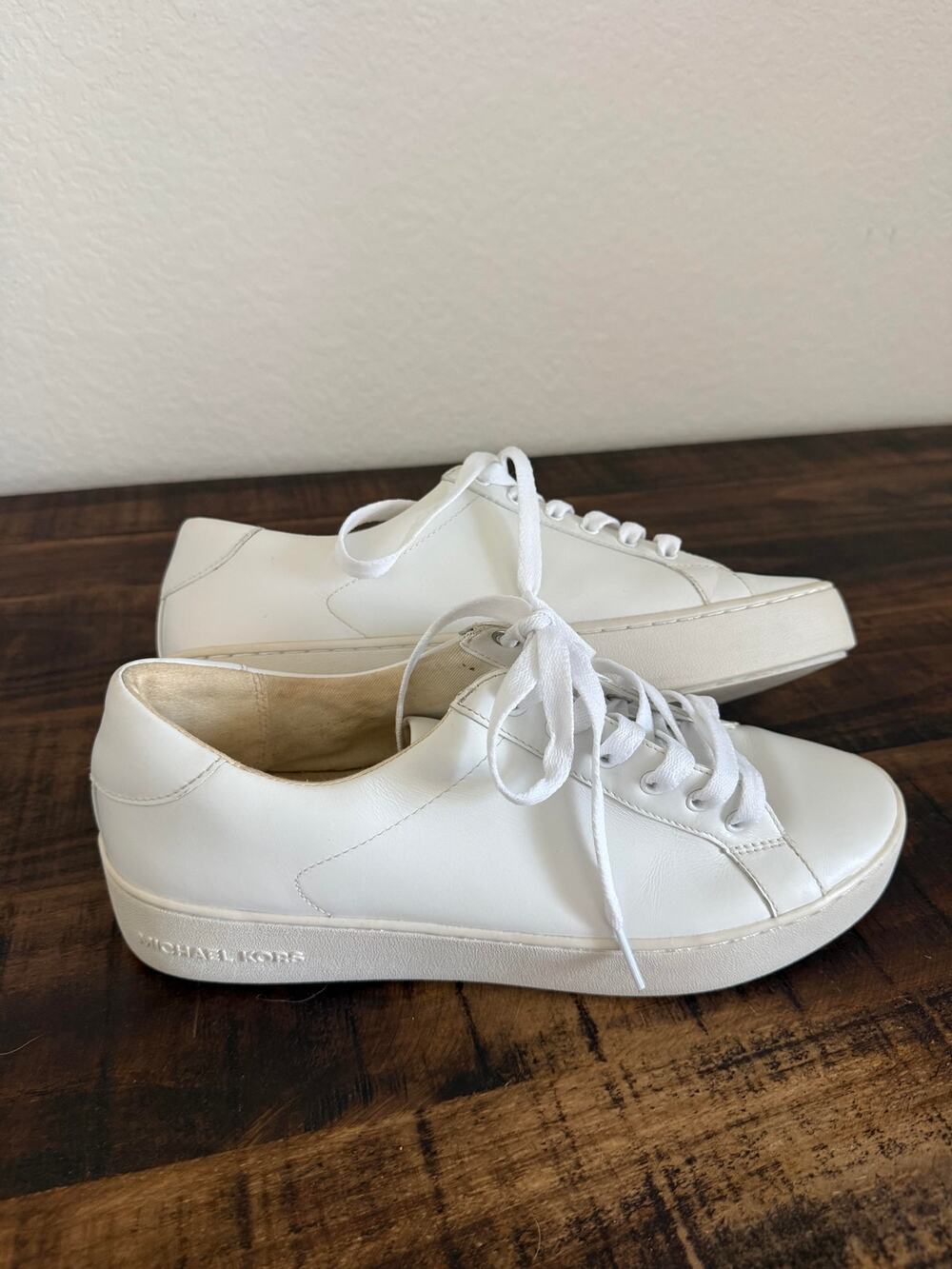Michael Kors Women’s White Leather Lace-Up Sneakers Size 11M